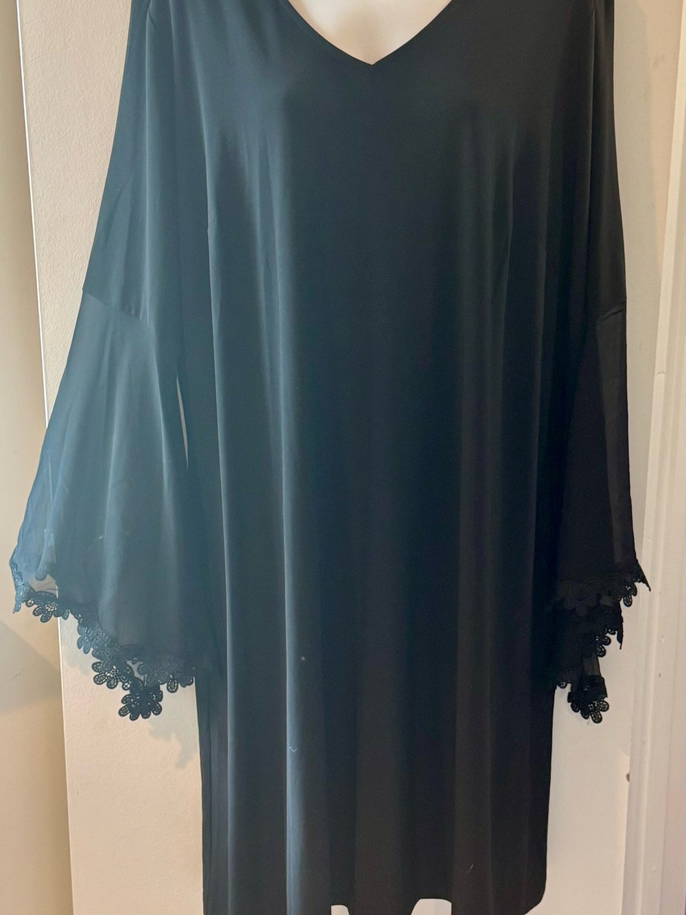 Bell Sleeve Women's V-Neck Bell Sleeve Dress 2X